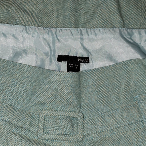 Like new Green H &M skirt - Picture 3 of 3